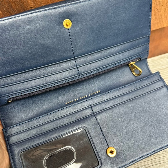 Vintage MARC JACOBS Petal to the Metal Flap Pouchette Crossbody wallet set - Picture 15 of 17